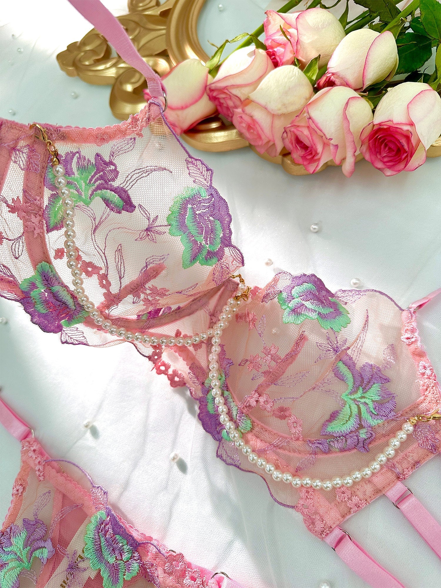 Free Shipping For Pink Floral Embroidery Pearl Chain Lingerie Set