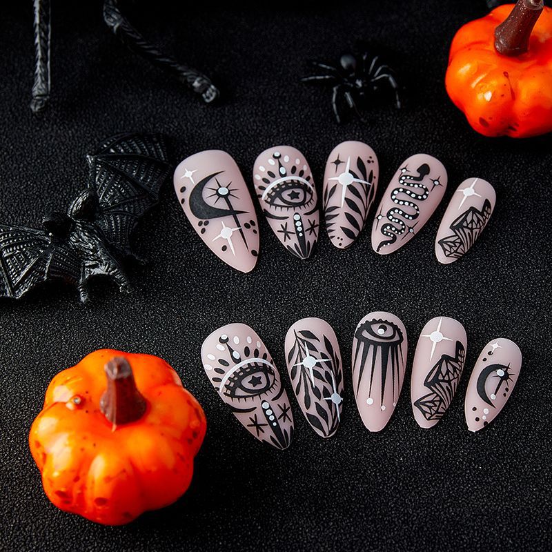 Almond Shape Round Black Totem Nails, Large Eye Diamond Moon, Halloween Style