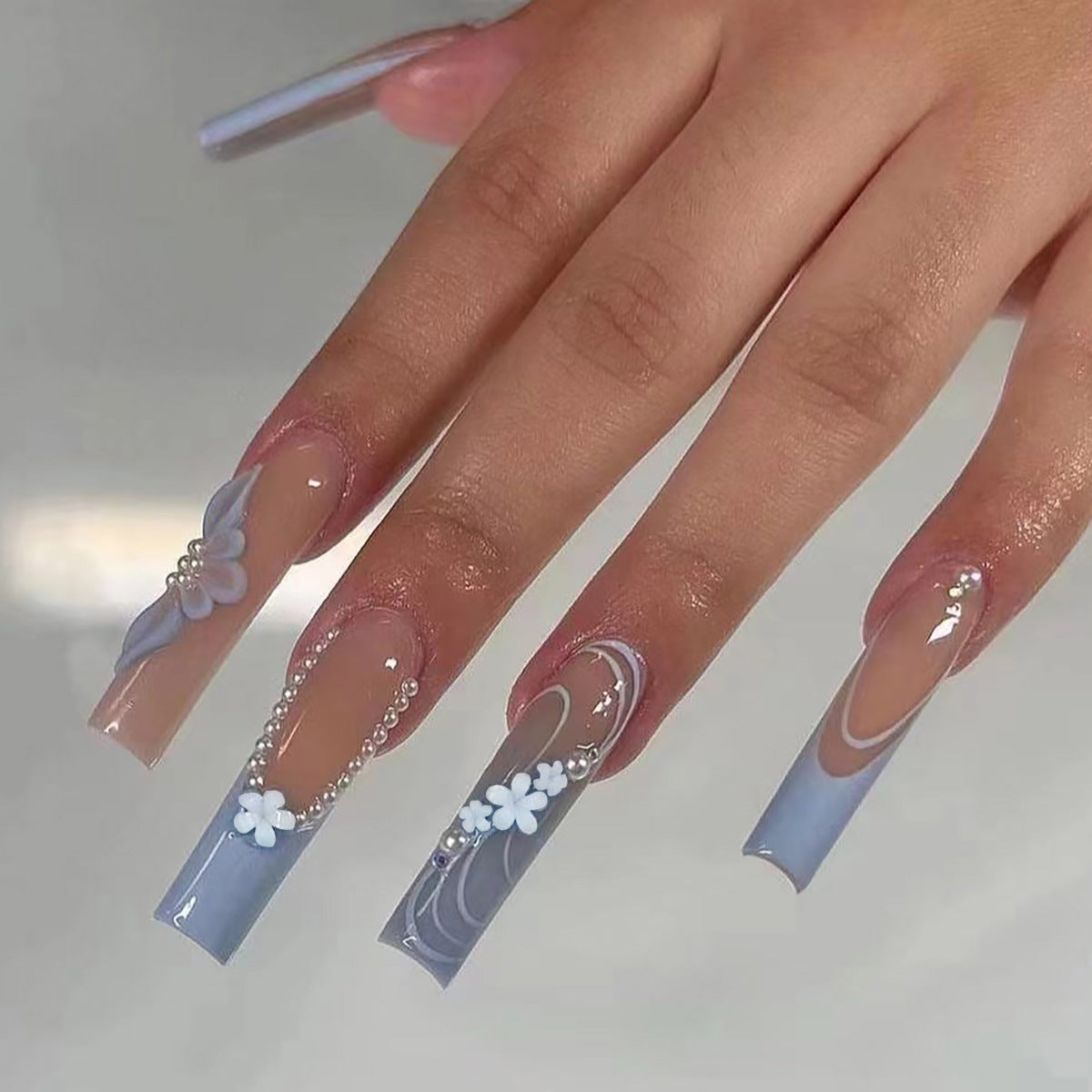 French Blue Floral Pearl Nail Tips, Wearable Extensions