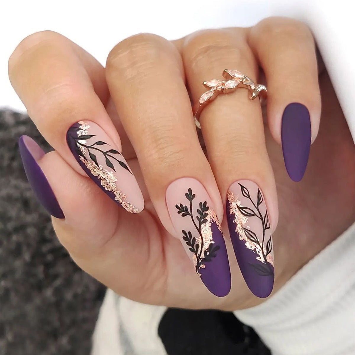 Simple solid color purple wearing nail piece, gold glitter nail piece, green leafy plant nail piece, nail piece wholesale