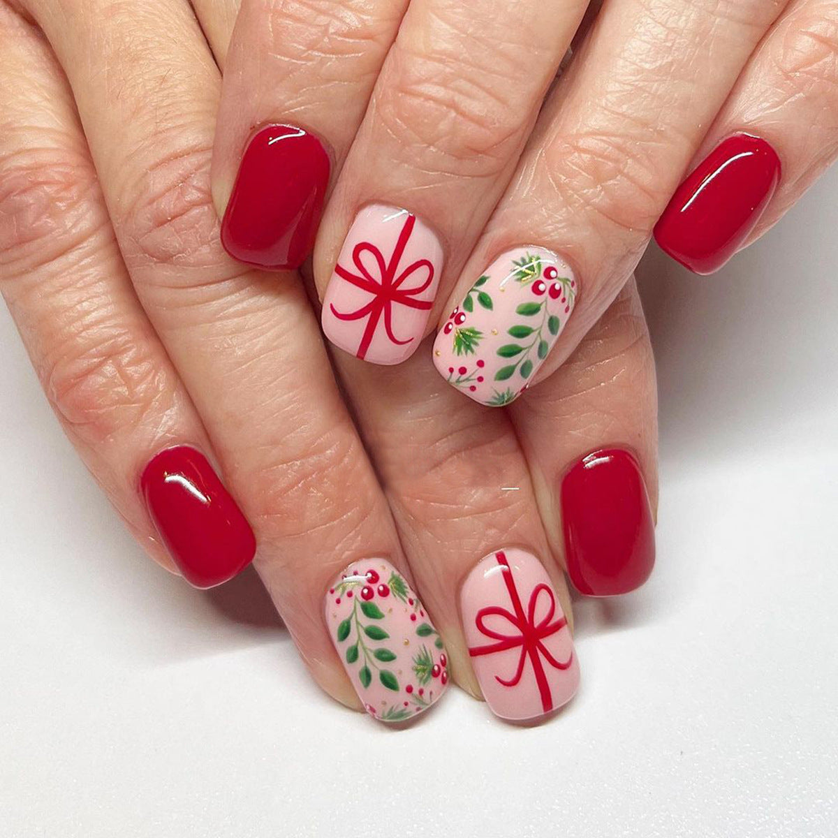 Christmas Berry and Bow Nails, Festive and Cheerful