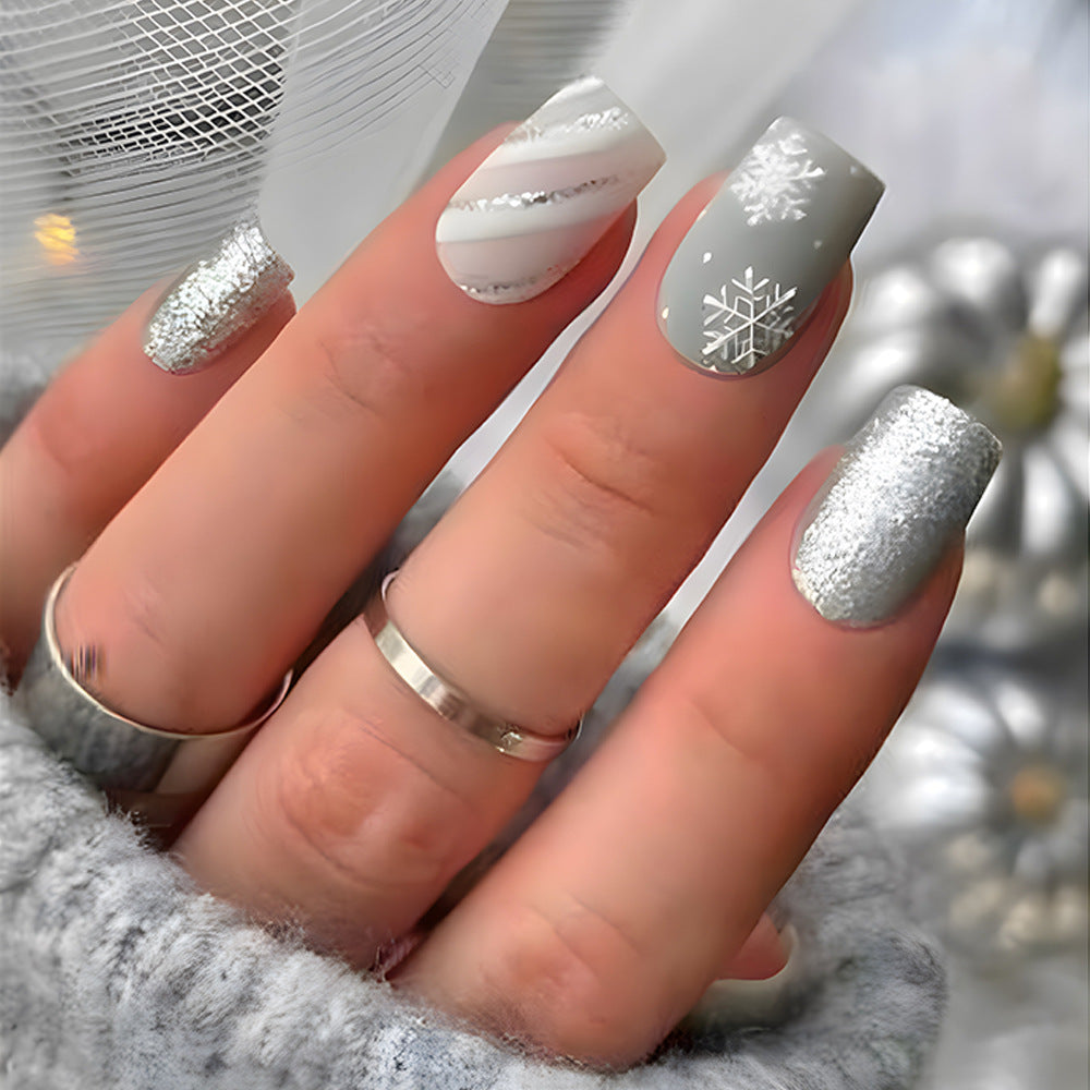 Christmas Minimalist Plaid Silver Snowflake Fall Nails 24-Piece Set