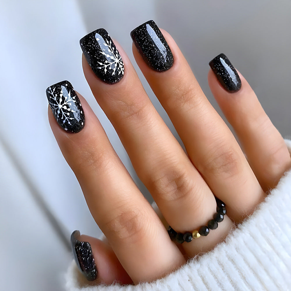 Simple Dark White Snowflake Christmas Fall Nails - Removable Nail Tips