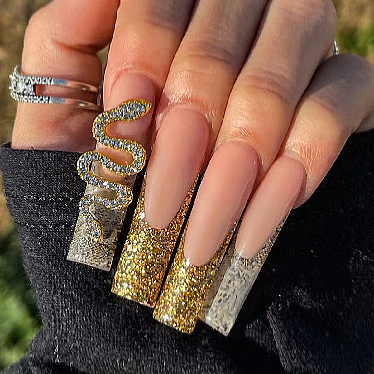 Diamond-Encrusted Snake 3D Long Nail Stickers