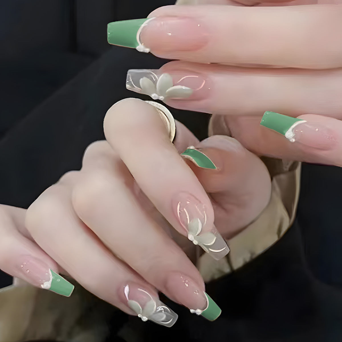 Charming Ballet-Inspired Detachable Nail Art