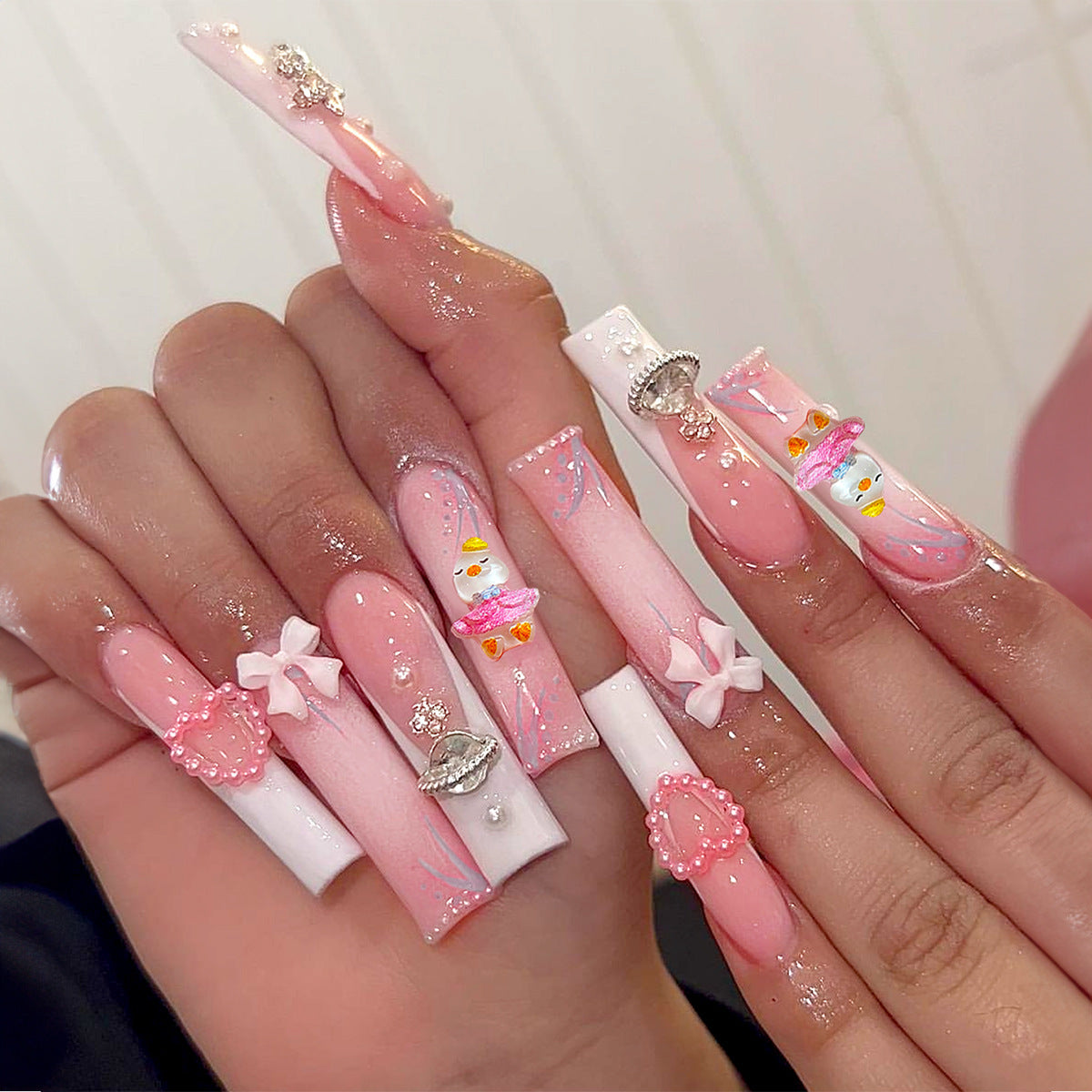 Detachable Pink Heart Magic Castle Nail Tips