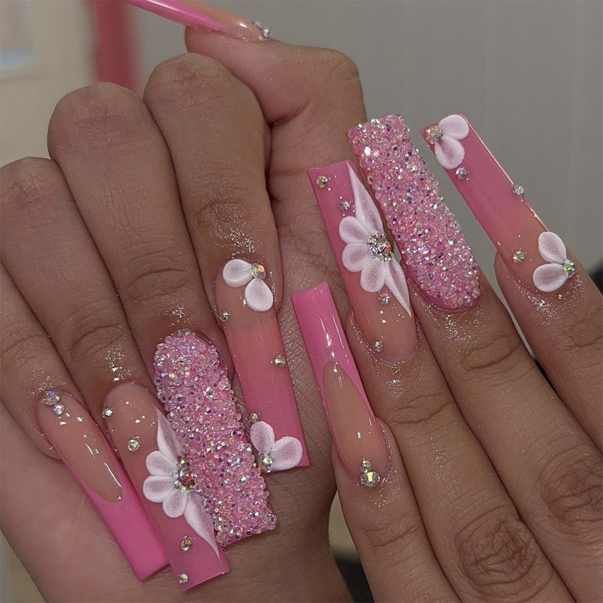 Valentine's Day New Arrival French Pink Glitter Wearable Nail Extensions