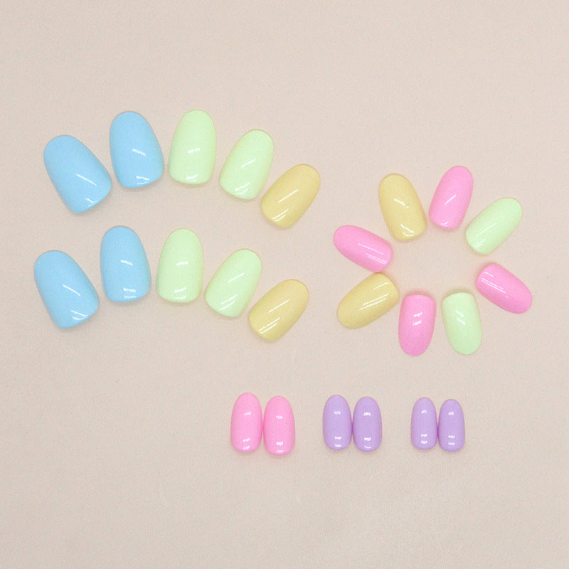 Cute Short Oval Multicolor Rainbow Nails for Summer