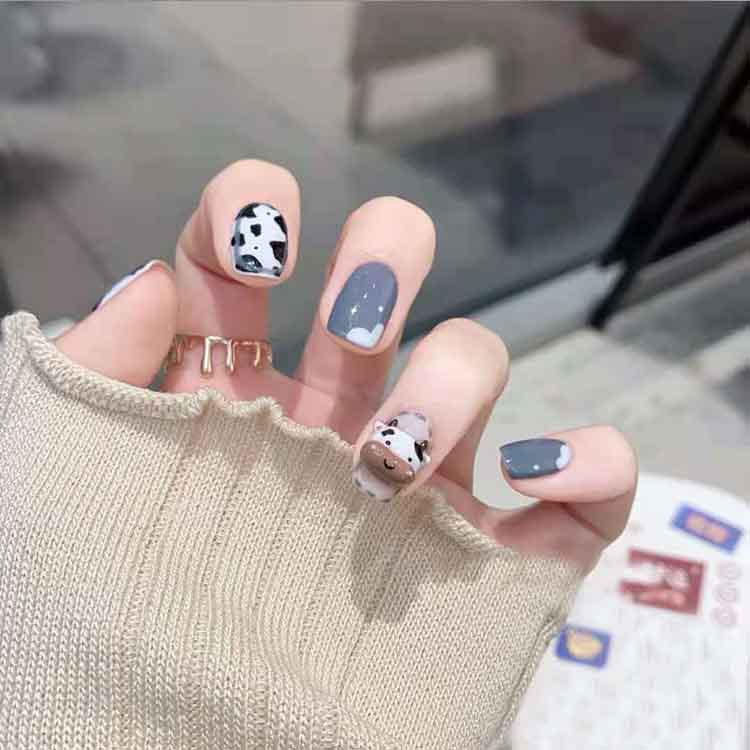 Short Blue Calf Nails - Removable Trendy Stickers