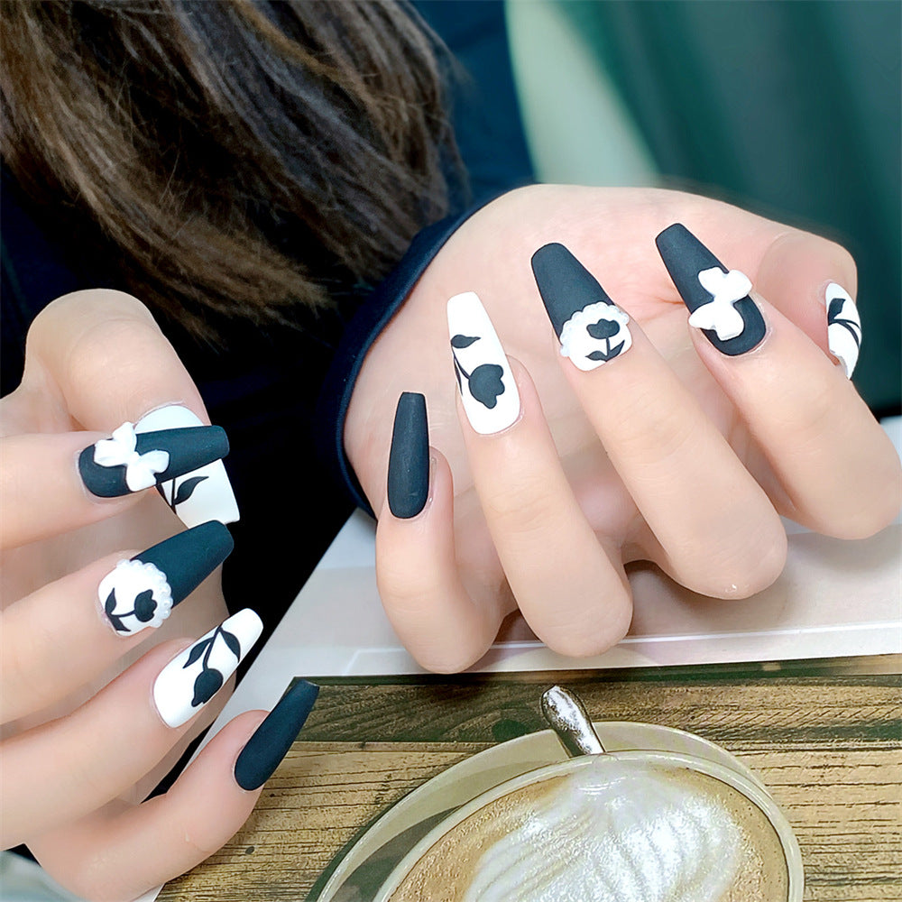 Chic Handmade Tulip Fall Nails, Trendy and Versatile Student-Friendly Nail Patches