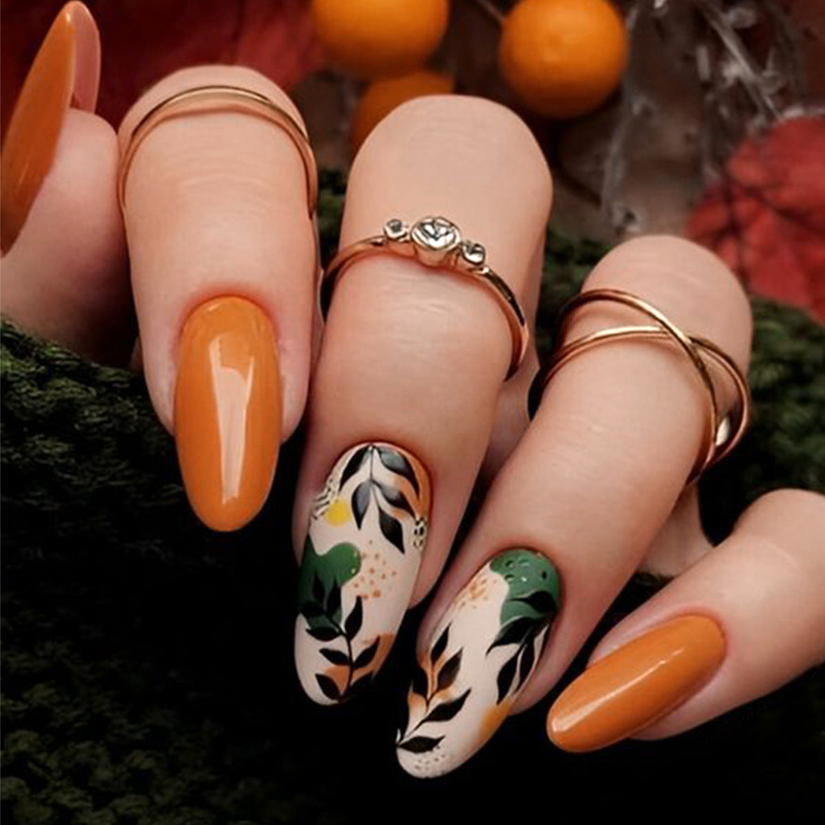 Polka Dot Leaf Thanksgiving Nail Tips