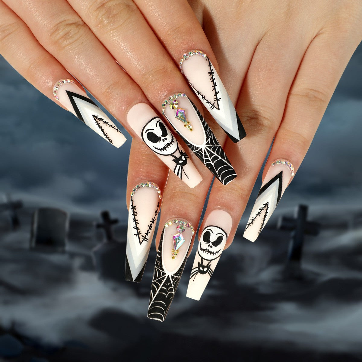 Popular Halloween and Christmas Nail Tips