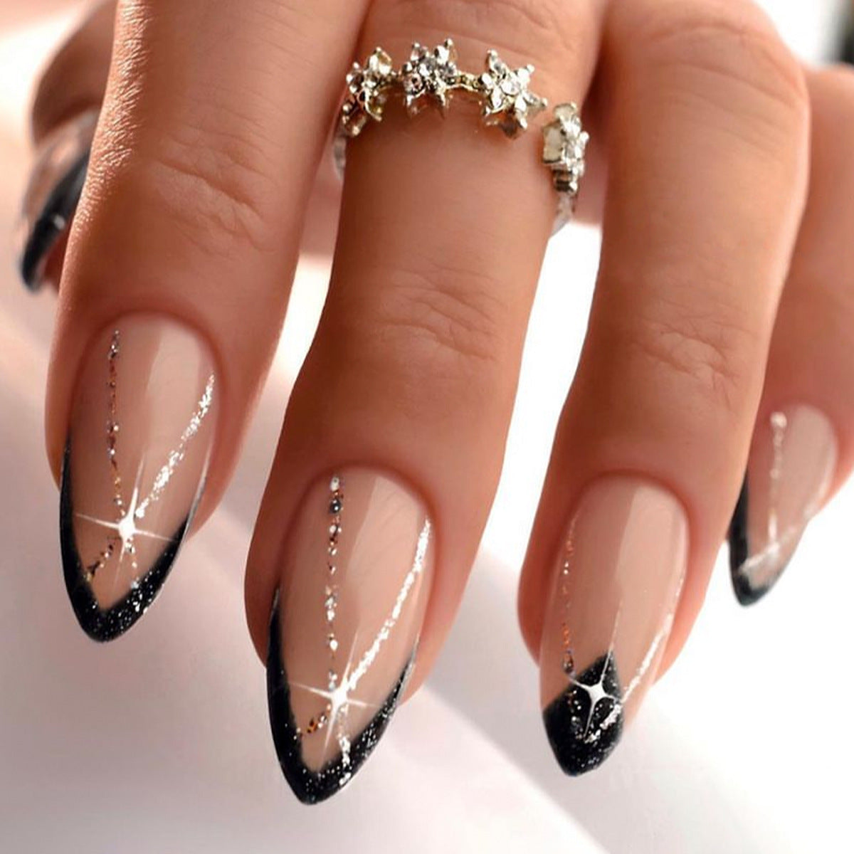 Almond Shaped French Detachable Golden Line Star Nails