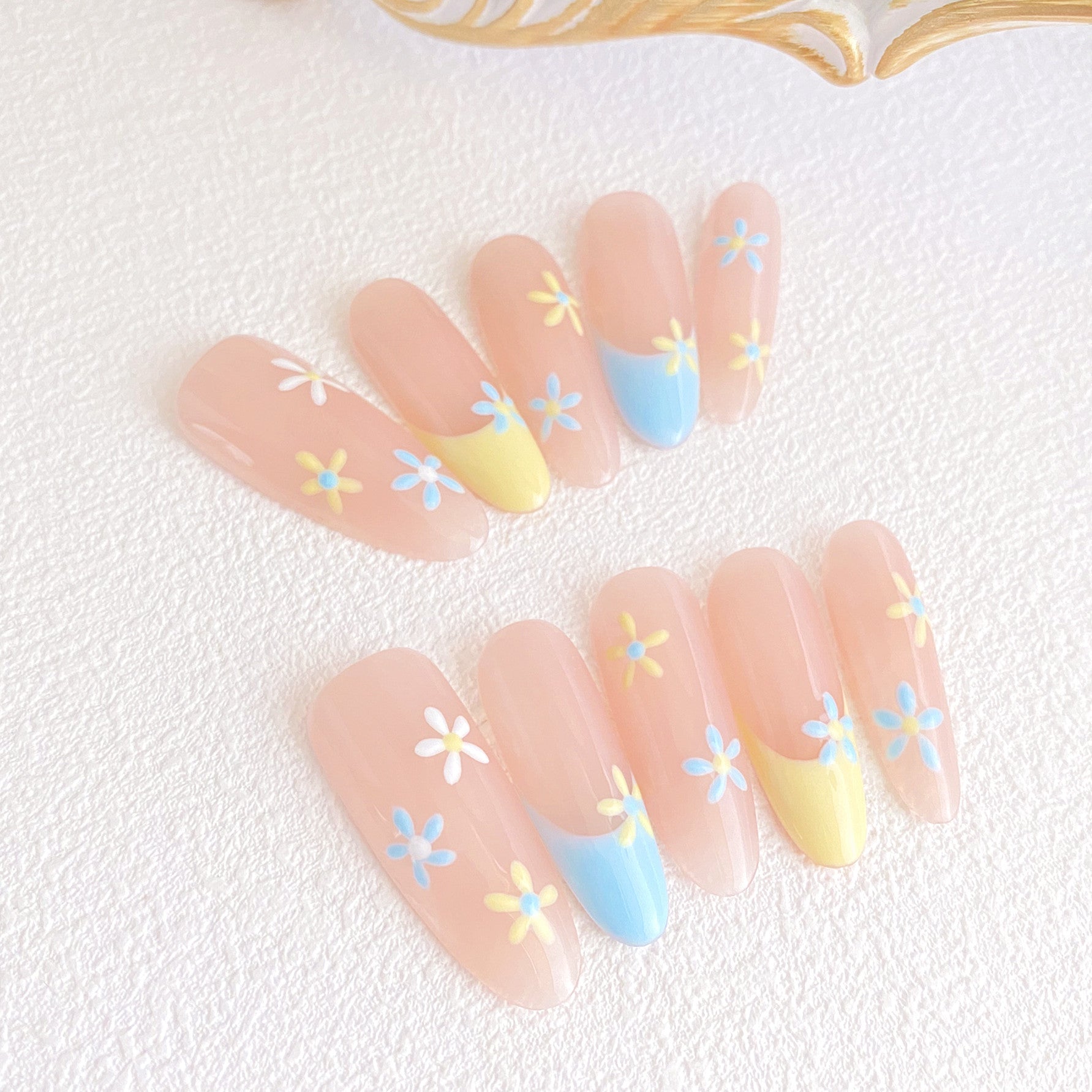 Chic Handmade Almond French Daisy Long Oval Cat Eye Fall Nails, Versatile Nail Patches