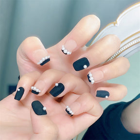 Chic Handmade Matte Pearl Fall Nails, Trendy and Versatile Student-Friendly Nail Patches