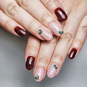 Short Shiny Oval Christmas Nails - Glitter, Leaves, Berries