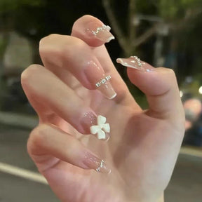 Cream French Chain Bow Nail Stickers