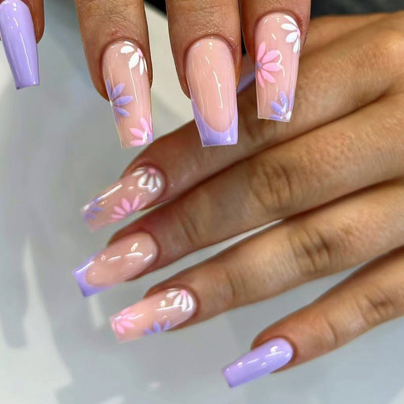 Chic Lavender French Flower Nails, Sweet and Stylish