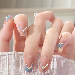 Chic Sea Salt Pearl Line Short French Press-On Nails