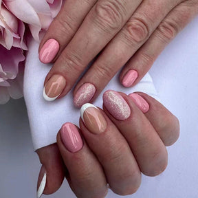 Short Oval Solid Color Nails, Shiny White French for Summer