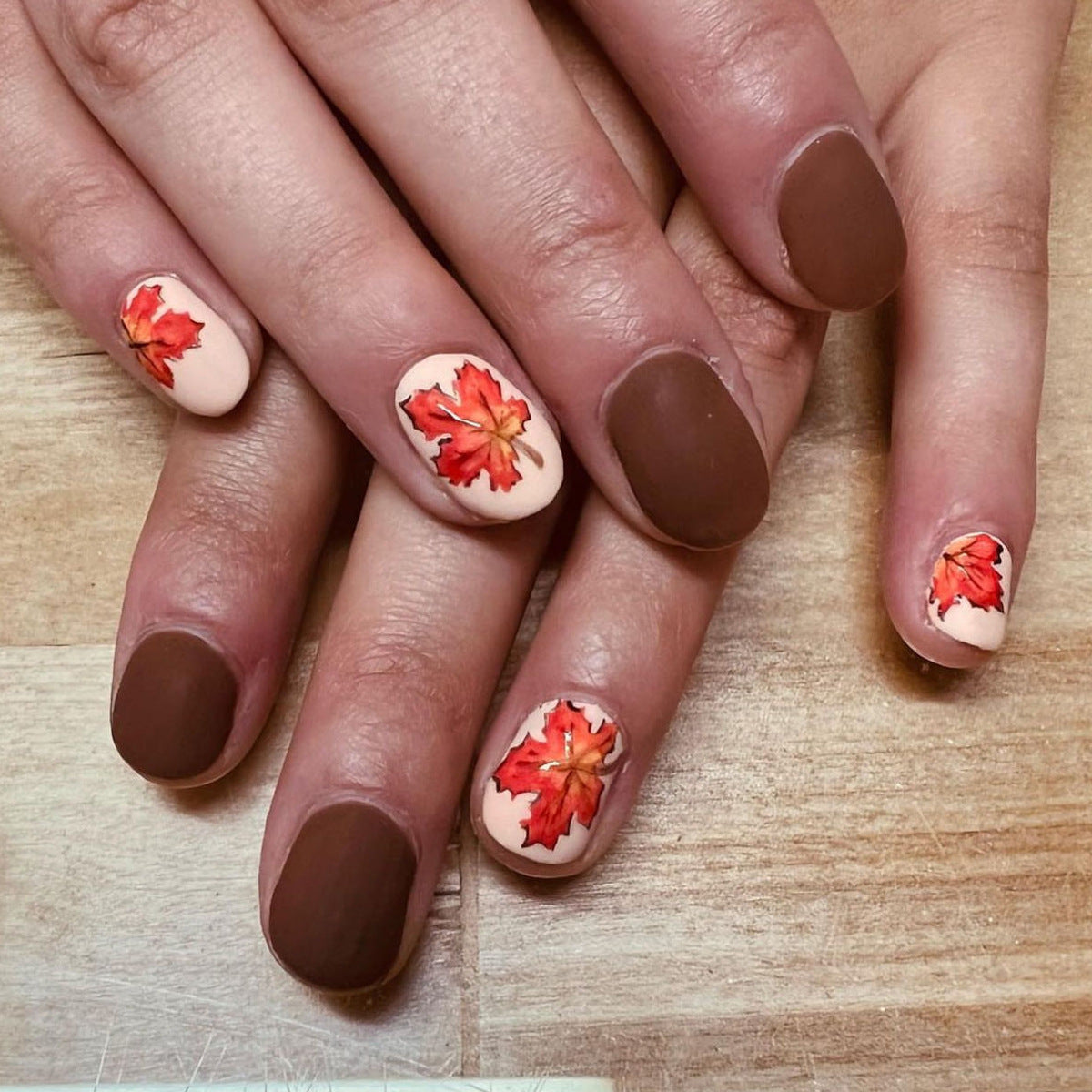 Autumn Winter Red Maple Leaf Short Square Matte Nail Tips