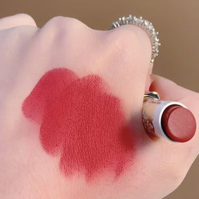 Lace Lipstick: Velvet Matte Long-Lasting Lip Gloss