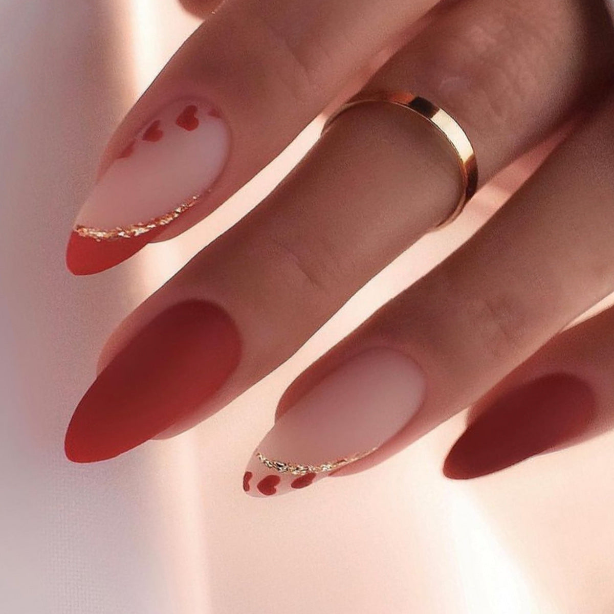 Almond Shaped Red Matte Sweet Heart Line Detachable Fake Nails