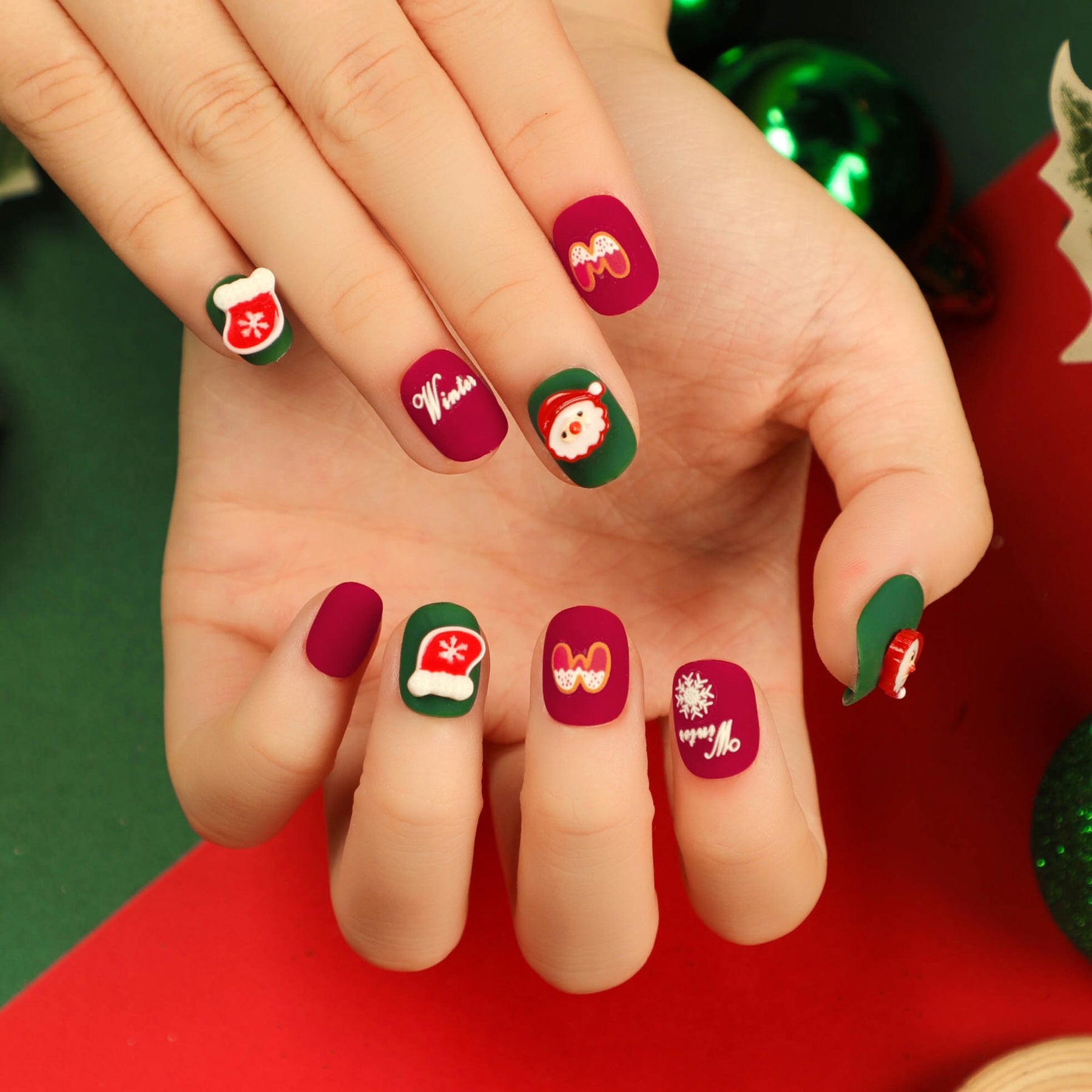 Christmas Press-On Fall Nails Set with Nail Tips