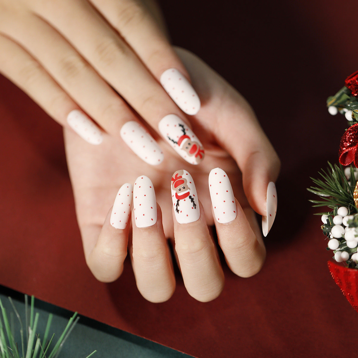 Christmas Press-On Fall Nails Set with Nail Tips