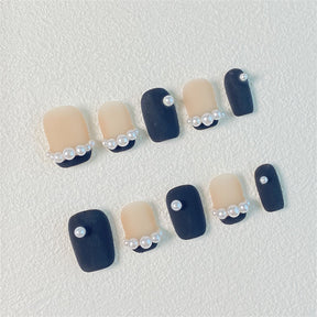 Chic Handmade Matte Pearl Fall Nails, Trendy and Versatile Student-Friendly Nail Patches