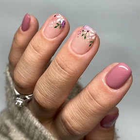 Short Pink Vintage Floral Nail Stickers