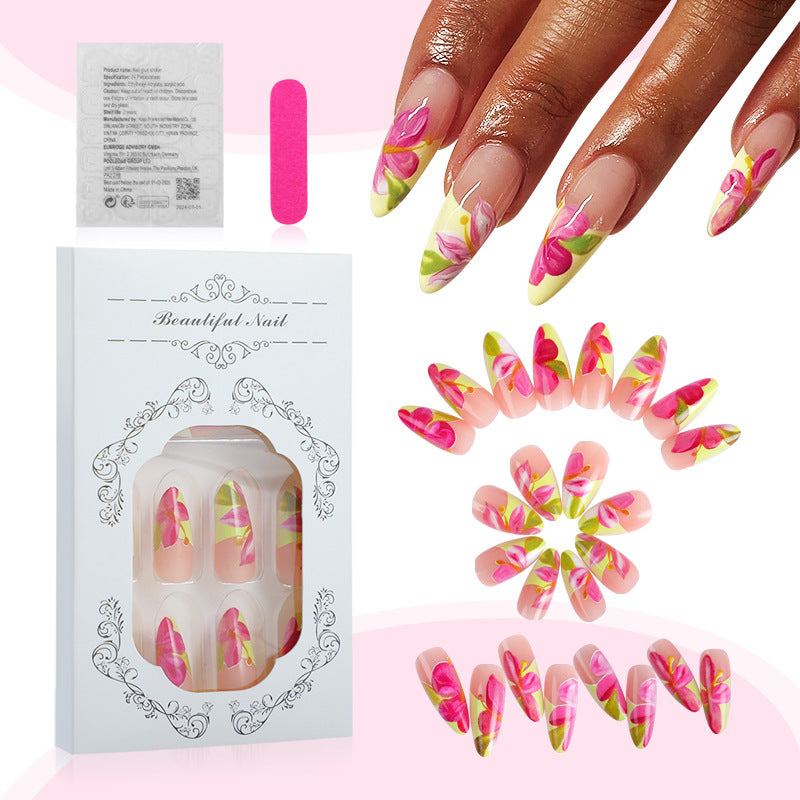 New Almond-Shaped Nail Tips with Floral Edges