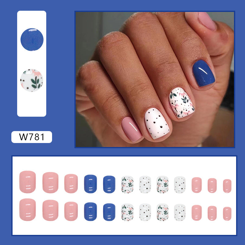 Pink Blue Duo-Tone Nails Retro Floral Dots Fake Nails Short Unique Luxury Euro Wearable Nails