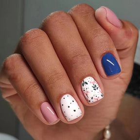 Pink Blue Duo-Tone Nails Retro Floral Dots Fake Nails Short Unique Luxury Euro Wearable Nails