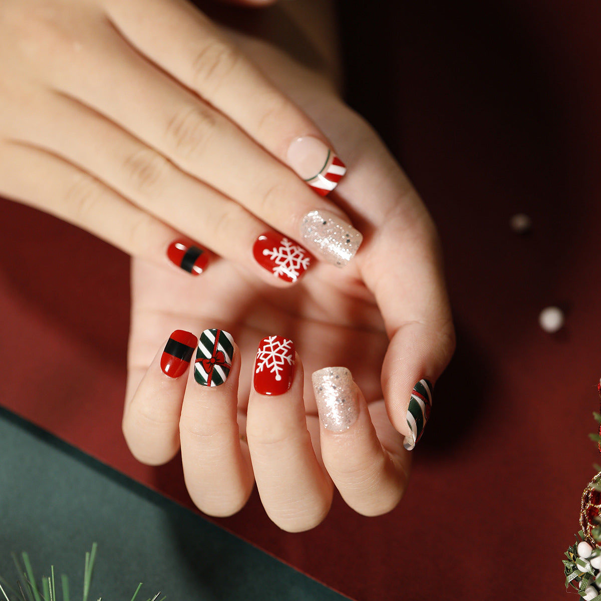 Christmas Nail Wraps, Detachable Flat Nail Extensions