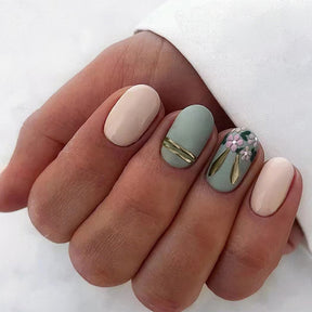 Short Oval Retro Matcha Green Gold Line Flower Matte Wearable Nails Euro Fashion