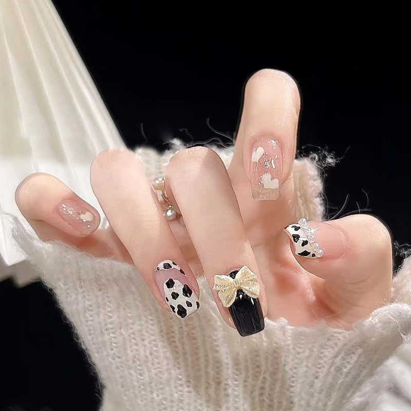 Cute White Heart Cow Print Nails Fall Winter Simple Chic Ins Style Rhinestone Bow Nail