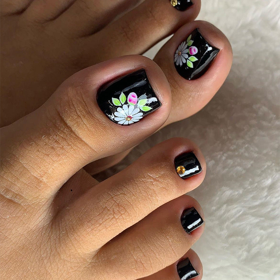 Short Black Vintage Flower Hand-Painted Toe Nails