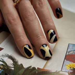 Short Euro-Square Yellow Black Contrast Nails, Fashionable Autumn Style