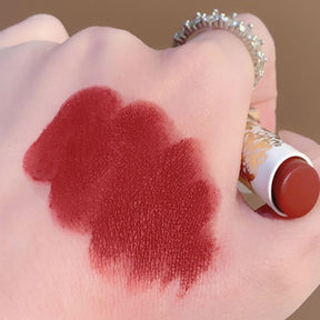 Lace Lipstick: Velvet Matte Long-Lasting Lip Gloss